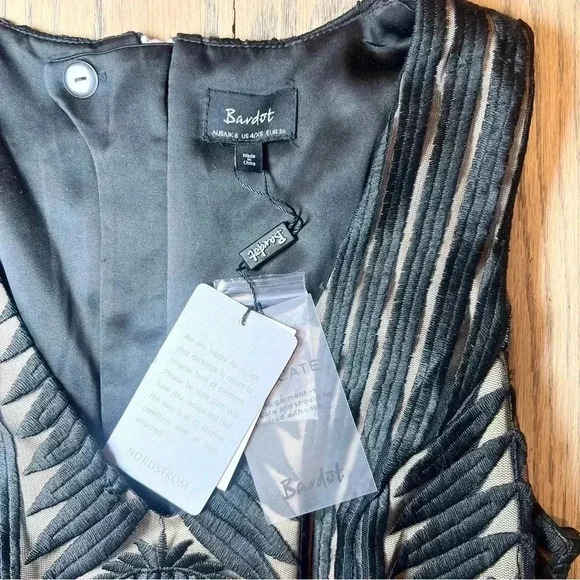 NWT Bardot Women’s Black Embroidered Lace Dress Size US 4 / X-Small - Picture 11 of 11